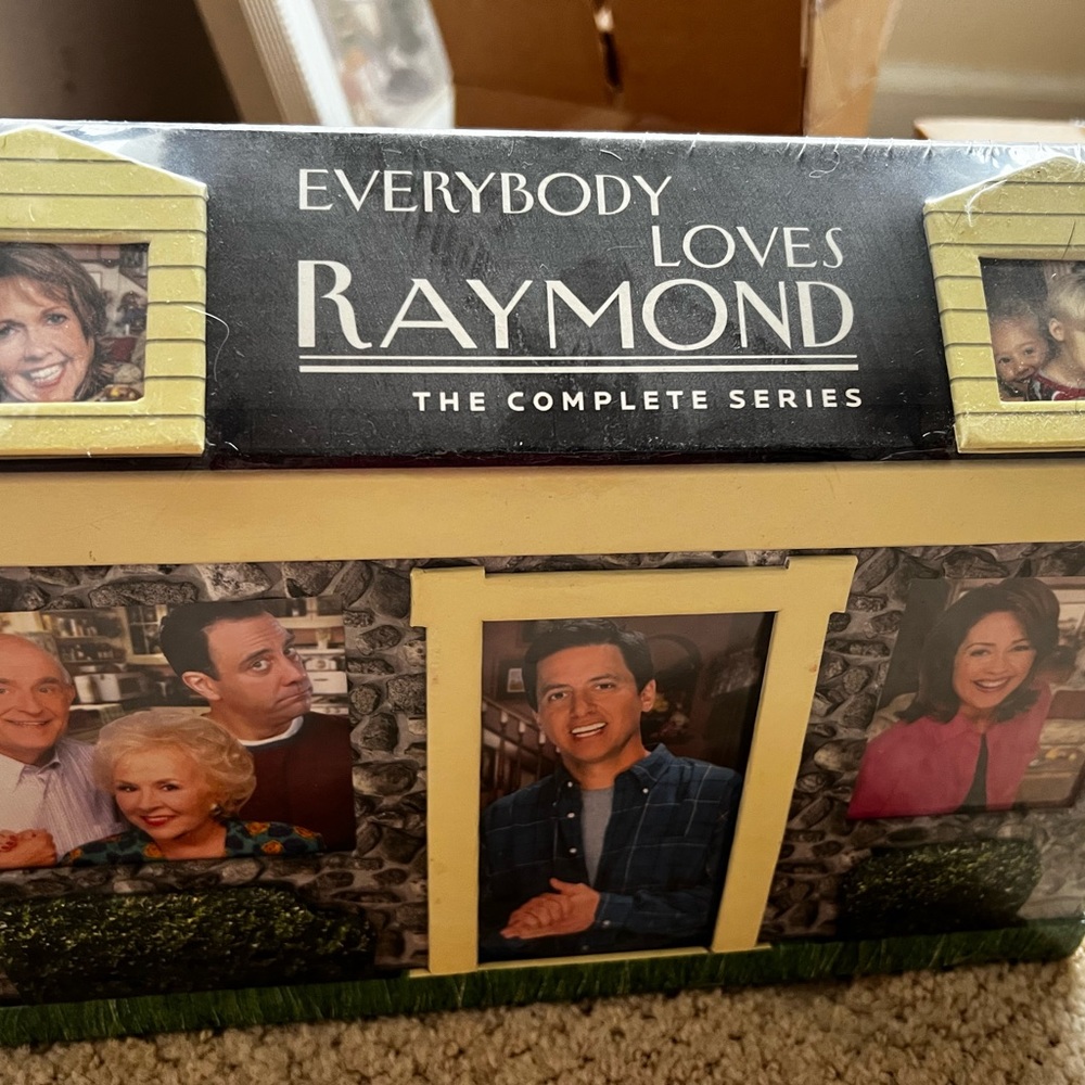 Everybody loves Raymond complete box series
